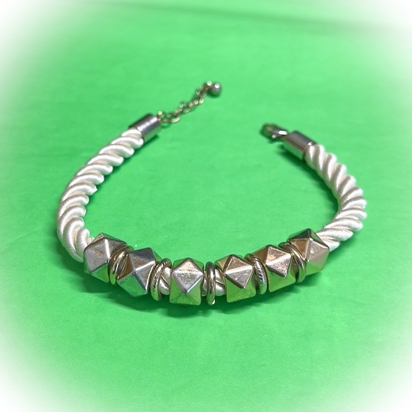 💕Beautiful Twisted silk cord bracelet💕 - Picture 5 of 5